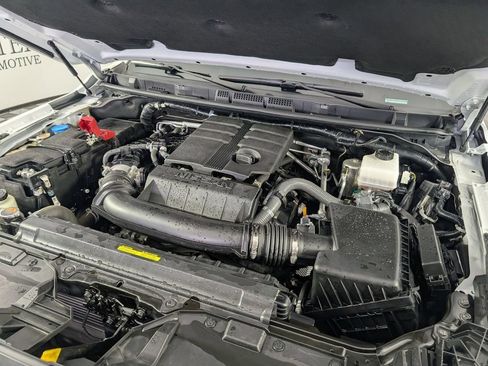 Used 2024 Nissan Frontier PRO-4X AWD/4WD image 36