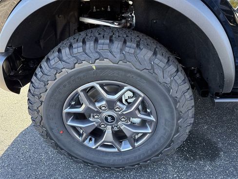 New 2025 Ford Bronco Badlands image 11