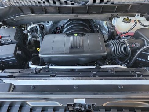 Certified 2025 Chevrolet Silverado 1500 LT w/ LPO, Dark Essentials Package image 30