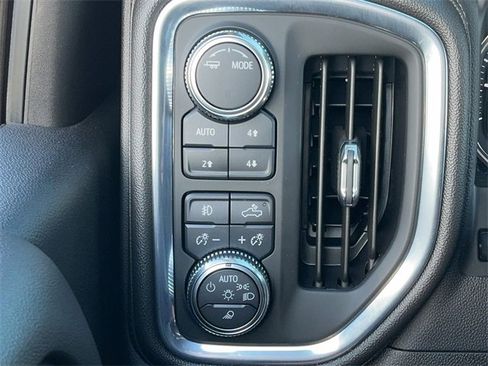 Used 2023 GMC Sierra 2500 Denali w/ Denali Black Diamond Edition image 32