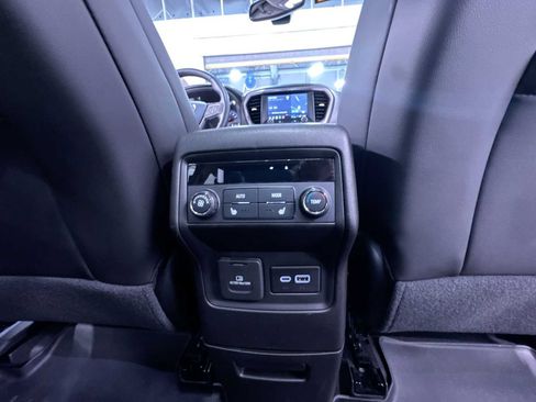 Used 2023 GMC Acadia AT4 w/ Preferred Package AWD/4WD image 37