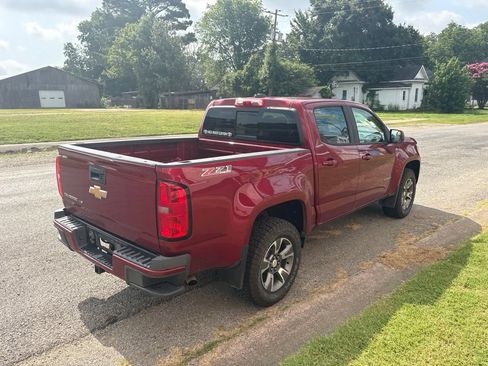 Used 2018 Chevrolet Colorado Z71 AWD/4WD image 7