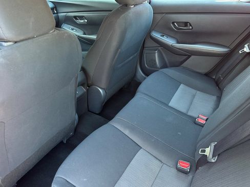 Used 2024 Nissan Sentra SV FWD image 14