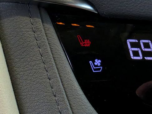 Used 2018 Cadillac XT5 Premium Luxury AWD/4WD image 54