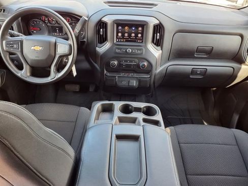 Used 2020 Chevrolet Silverado 1500 Custom w/ Custom Value Package image 8