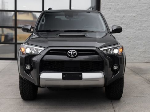 Used 2021 Toyota 4Runner TRD Off-Road AWD/4WD image 2