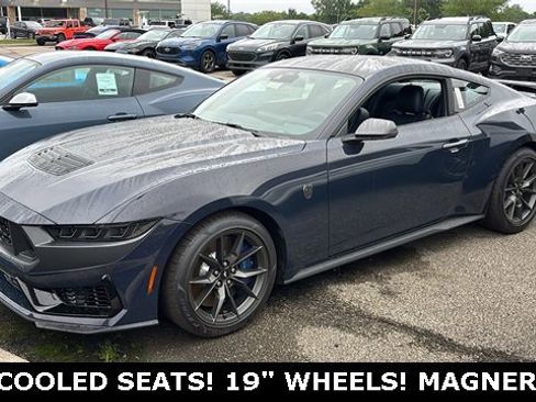 New 2025 Ford Mustang Dark Horse image 3