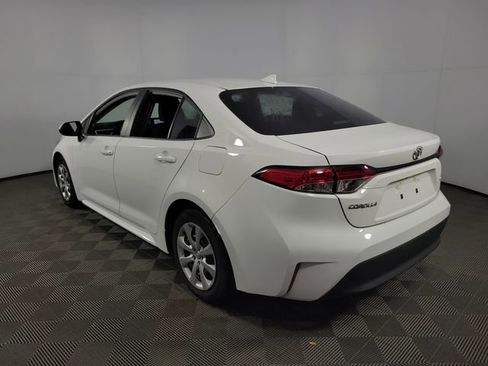 Used 2025 Toyota Corolla LE image 10