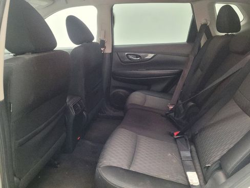 Used 2019 Nissan Rogue SV AWD/4WD image 18