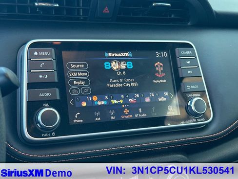 Used 2019 Nissan Kicks SR w/ SR Premium Package FWD image 25