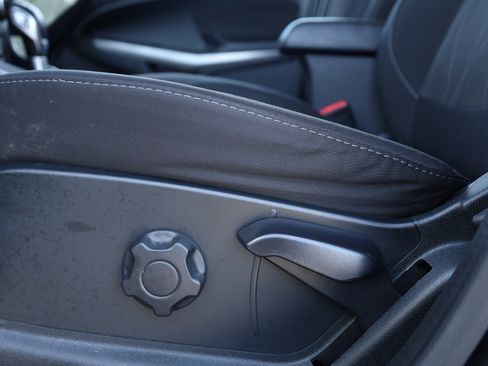 Used 2021 Ford EcoSport SE w/ SE Convenience Package image 21