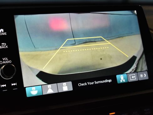 Used 2026 Honda Odyssey Touring image 12