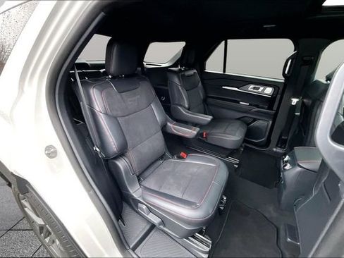 Used 2025 Ford Explorer ST w/ Sun And Sound Package image 27