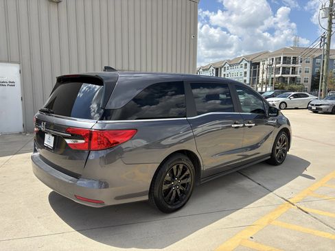 Certified 2024 Honda Odyssey EX-L image 8