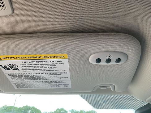 Used 2023 Ford Edge SEL w/ Sport Appearance Package image 17