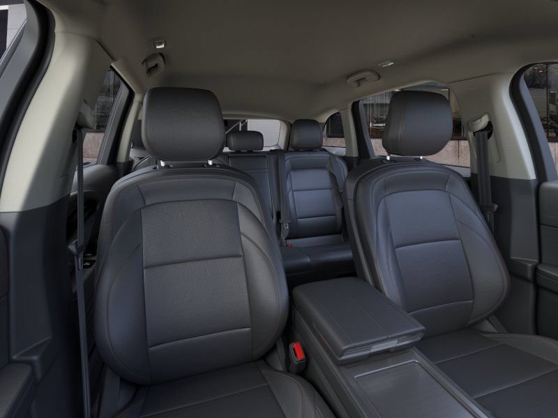 New 2026 Lincoln Nautilus Premier AWD/4WD image 10