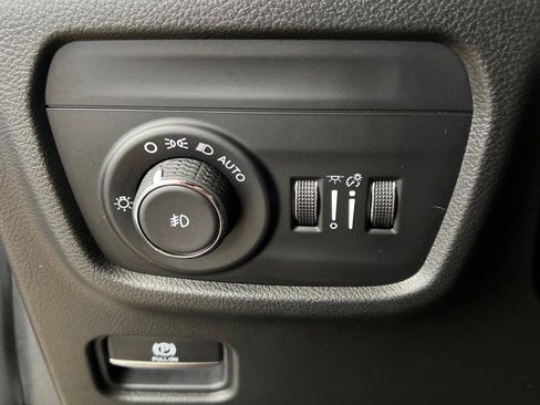 Used 2021 Jeep Grand Cherokee L Overland w/ Luxury Tech Group IV image 31