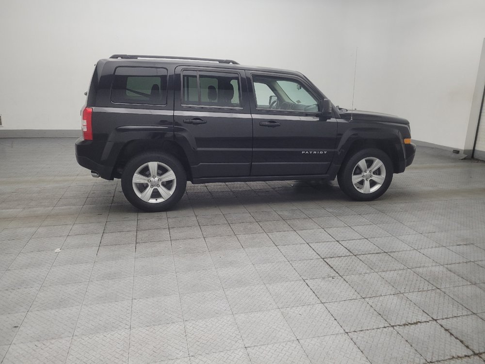 Used 2014 Jeep Patriot Latitude AWD/4WD image 10