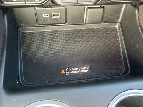 Used 2024 Chevrolet Tahoe LT image 27