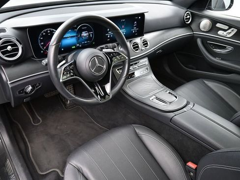 Used 2023 Mercedes-Benz E 450 4MATIC All-Terrain Wagon image 4