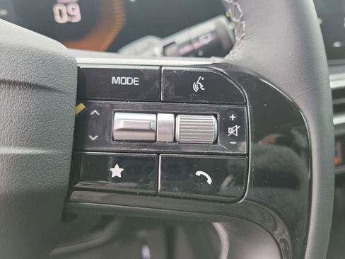 New 2026 Kia Sorento S w/ S Panoramic Sunroof Package image 24