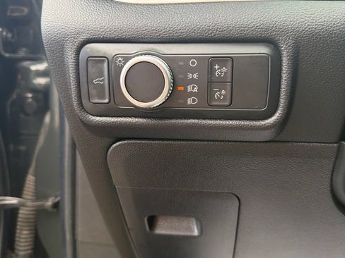 Used 2022 Ford Explorer XLT AWD/4WD image 14