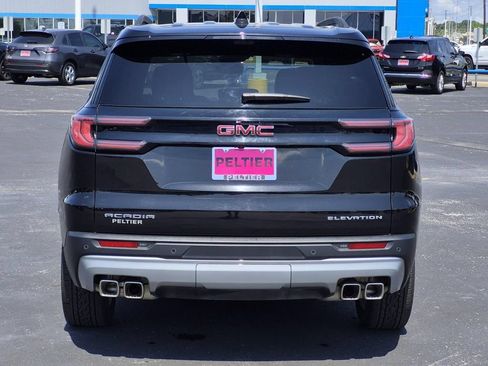 Used 2026 GMC Acadia Elevation w/ Elevation Premium Package FWD image 5