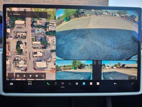 Used 2023 Tesla Model X image 44