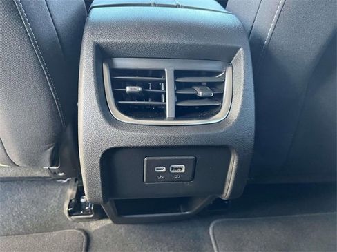 Certified 2025 Chevrolet Blazer LT w/ Convenience Package image 18