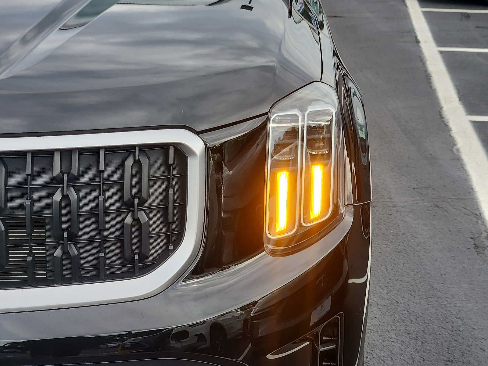 Used 2024 Kia Telluride LX FWD image 9