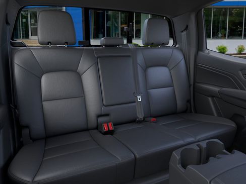 New 2025 Chevrolet Colorado LT w/ LT Convenience Package image 17