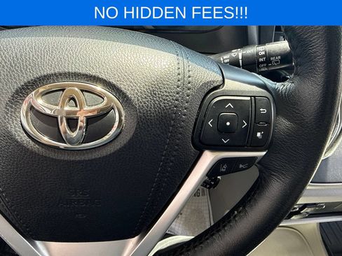 Used 2020 Toyota Sienna XLE FWD image 14
