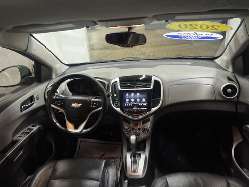 Used 2020 Chevrolet Sonic Premier image 22