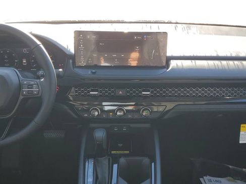 New 2025 Honda Accord EX-L image 25