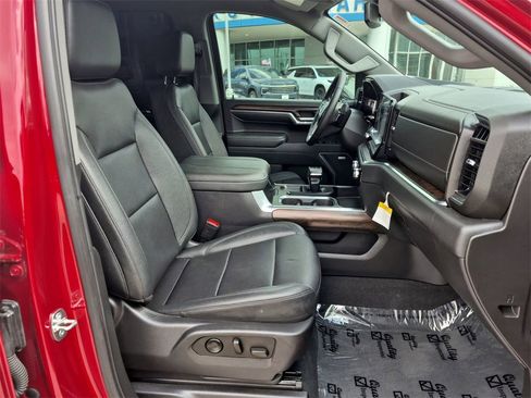 Used 2023 GMC Sierra 1500 SLT w/ SLT Premium Package image 23