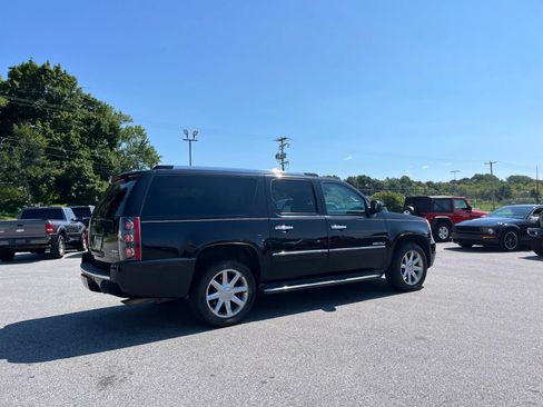 Used 2012 GMC Yukon XL Denali AWD/4WD image 3