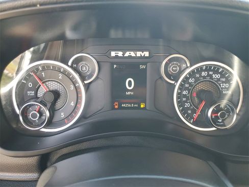 Used 2024 RAM 2500 Big Horn image 13