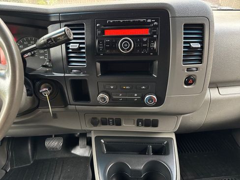Used 2012 Nissan NV 2500 SV w/ Technology Pkg RWD image 18