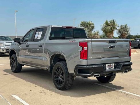Used 2025 Chevrolet Silverado 1500 LT Trail Boss w/ Convenience Package II AWD/4WD image 5