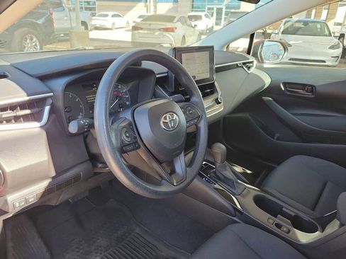 Used 2024 Toyota Corolla LE w/ LE Convenience Package image 2