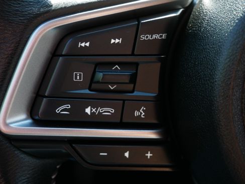 Used 2025 Subaru Outback Premium AWD/4WD image 30
