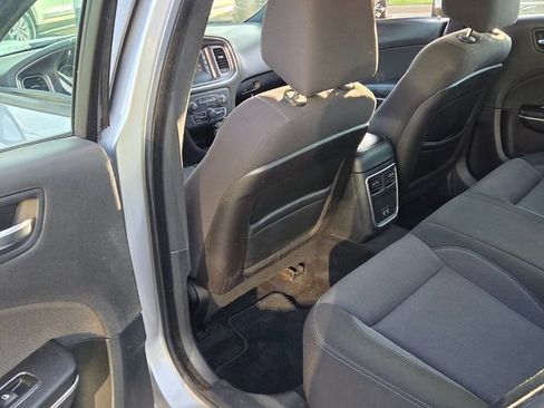 Used 2015 Dodge Charger SE w/ Popular Equipment Group RWD image 7