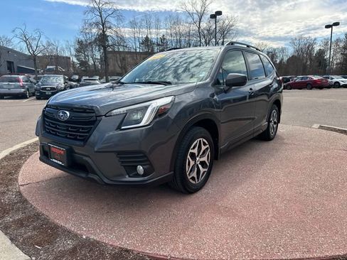 Used 2023 Subaru Forester Premium AWD/4WD image 1