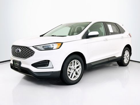 Used 2024 Ford Edge SEL image 3