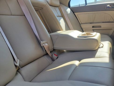 Used 2005 Cadillac STS w/ Preferred Equipment Group image 31