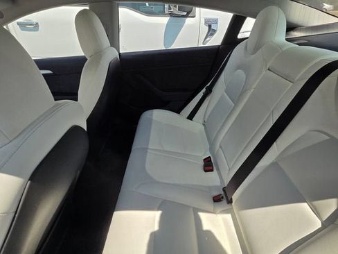 Used 2022 Tesla Model 3 Performance AWD/4WD image 9