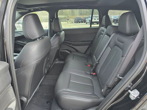 New 2026 Jeep Cherokee Limited image 11