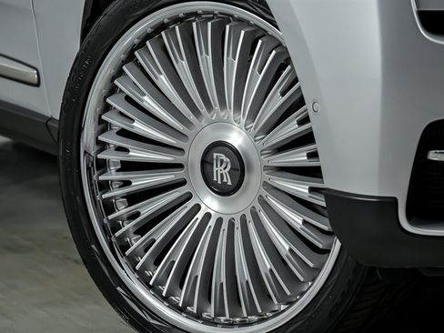 Used 2022 Rolls-Royce Cullinan AWD/4WD image 4