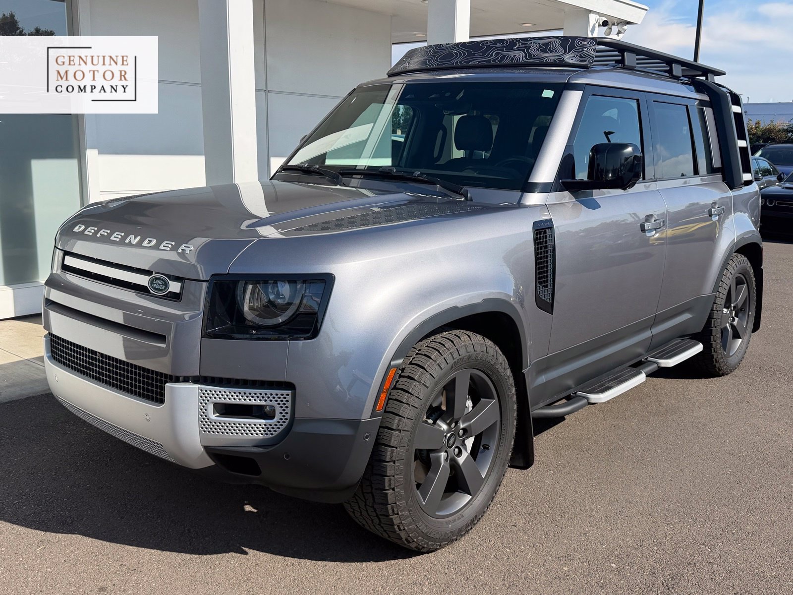 Used 2023 Land Rover Defender 110 SE AWD/4WD image 1