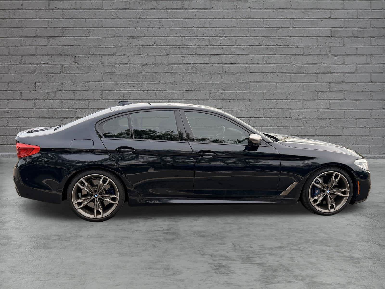 Used 2020 BMW M550i xDrive w/ Dynamic Handling Package AWD/4WD image 11